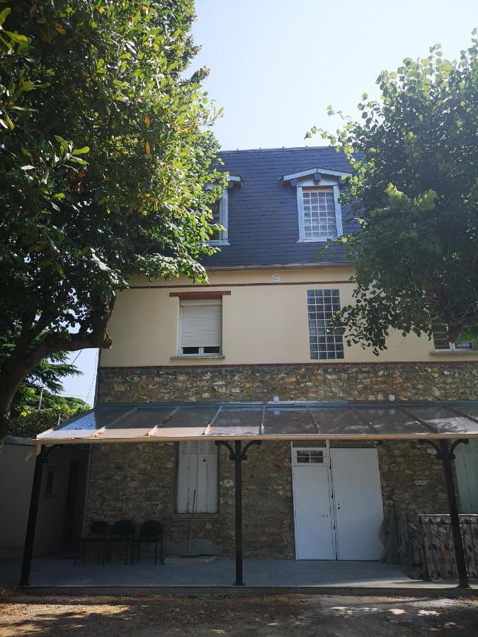 Residence De La Republique Bessancourt 외부 사진